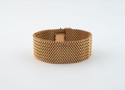 Bracelet ruban en or jaune (750) maille chevrons...
