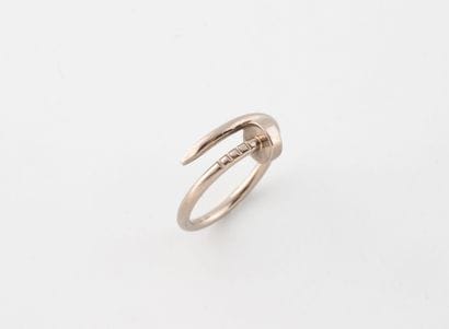 CARTIER, Paris
Bague Juste un Clou en or...