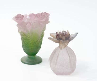 DAUM FRANCE
Passion pink vase on pedestal.
In...