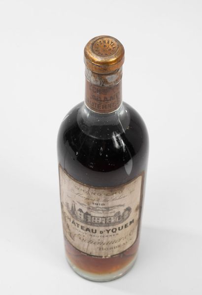 CHÂTEAU D'YQUEM
1 bottle, 1918. 
Marquis...