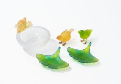 DAUM FRANCE
Lot comprising a small crystal...