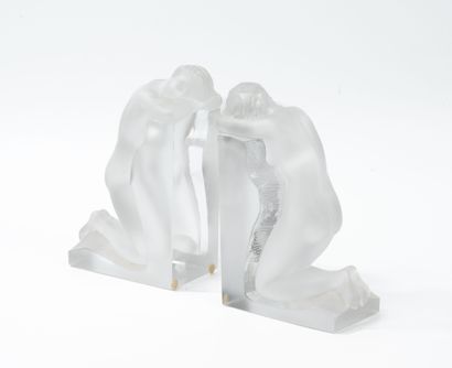 LALIQUE FRANCE
Pair of Rêveries bookends.
Designed...