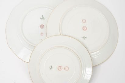 SÈVRES
Set of three plates. 
Porcelain, one...