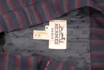HERMES 
Flat-pleated wool skirt with gray...