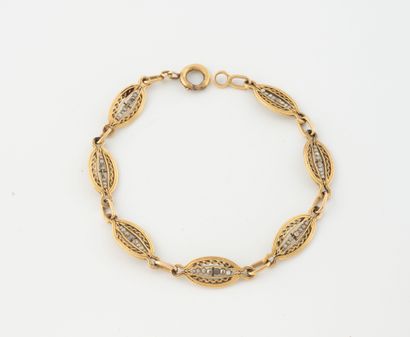 Yellow gold (750) bracelet with filigree...