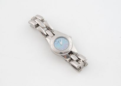 BAUME and MERCIER
Steel ladies' watch. 
The...