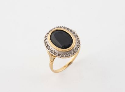 Yellow gold (750) daisy ring set with a large...