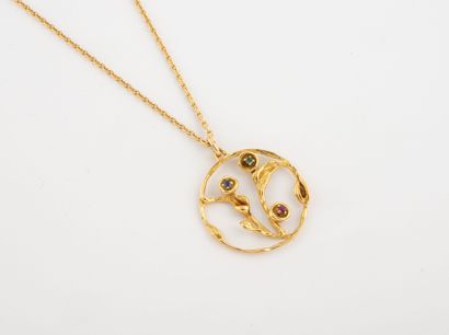 Flower-in-a-circle pendant necklace set with...