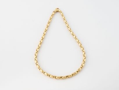 CHIMENTO
Yellow gold (750) round bean necklace....