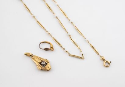 Lot of three gilt metal jewelry pieces including:
-...