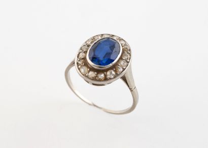 Ring in white gold (750) and platinum (850),...