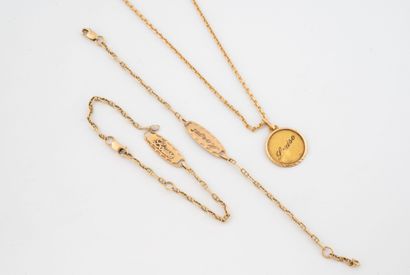 Lot of broken chains and an engraved medal...