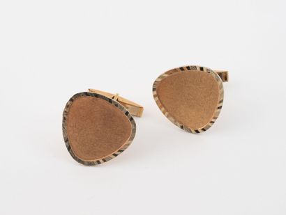 Pair of yellow gold (750) cufflinks with...