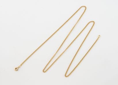 Long neck chain in yellow gold (750) with...