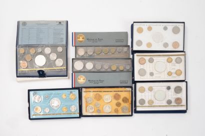 PARIS COINS & MISCELLANEOUS
Lot of 20 collectible...