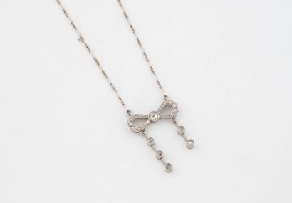 Necklace in white gold (750) holding a white...