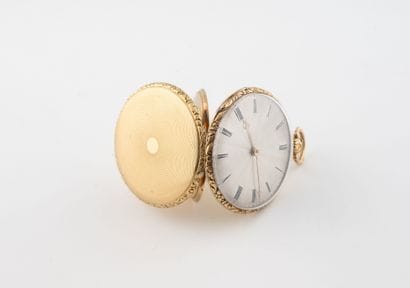 PARIS, 1822-1838. 
Pocket watch in yellow...