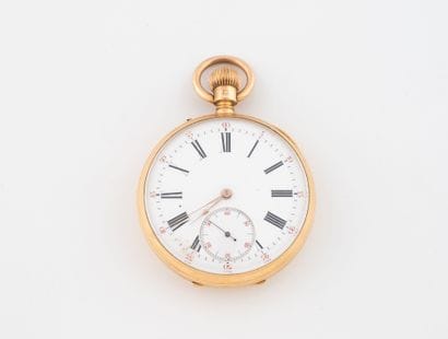 Pocket watch in yellow gold (750).
Dial with...