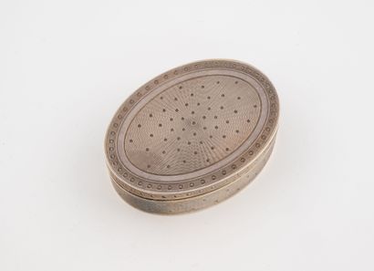 Small oval silver box (950) with radiating...