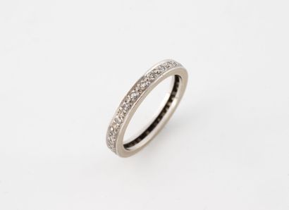 American wedding band in gold (750) and platinum...