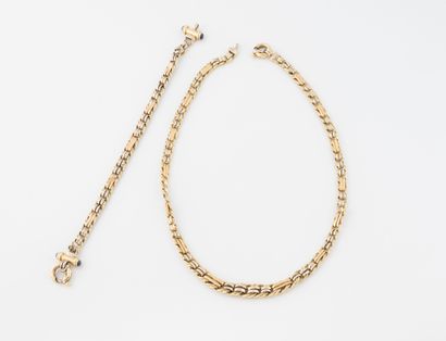 Half-set in yellow gold (750), comprising...