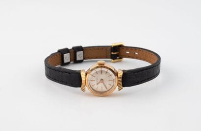 ZODIAC
Ladies' wristwatch, round case in...
