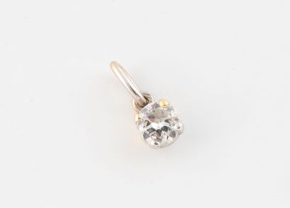 White gold (750) pendants centering a brilliant-cut...