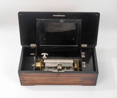 Rectangular wooden music box with flower...
