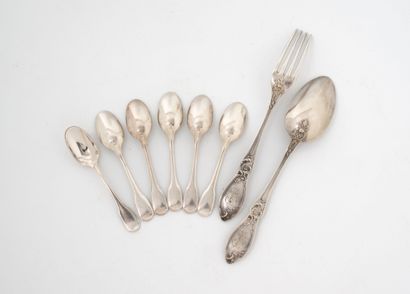 Set of silver flatware (950) :
- Louis COIGNET
Six...