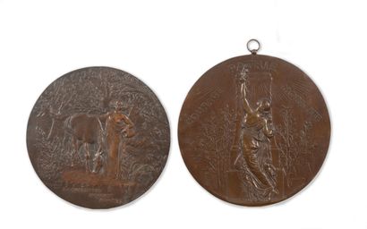 Deux médaillon circulaires en bronze :
-...