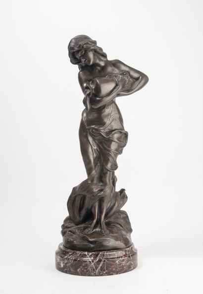 D'après Luca MADRASSI (1848-1919)
Femme au...