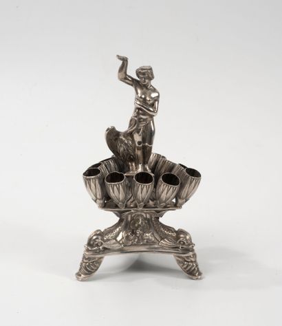 A. DEBAIN
Silver display stand (min800) with...