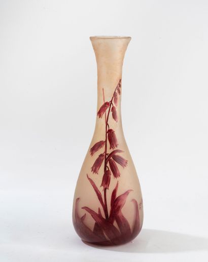 LEGRAS
Pyriform vase with flat base and long,...