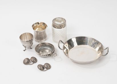 Lot of silver objects (min. 800) including...