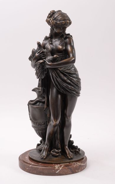D'après CLODION (1738-1814)
Jeune fille aux...