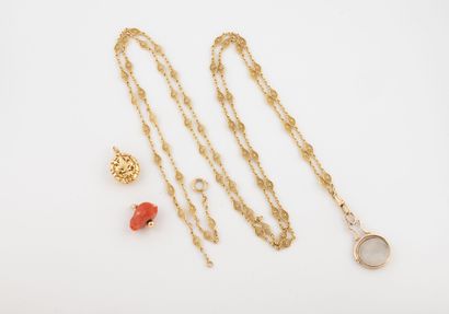 Sautoir in yellow gold (750) with openwork...