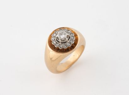 Yellow and white gold (750) band ring, the...