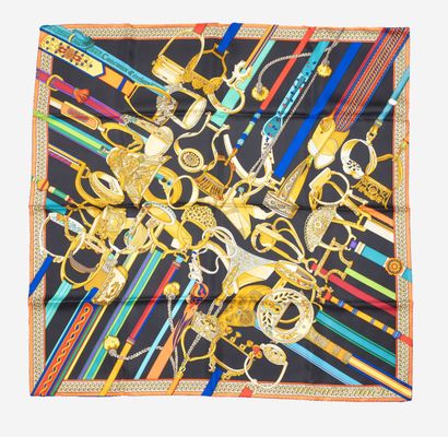 HERMES
Black silk twill 
