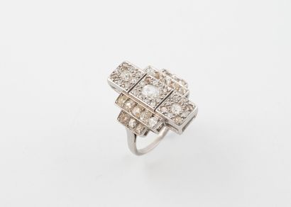 Platinum (850) stepped geometrical ring,...