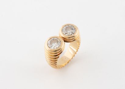 Yellow gold (750) ring set with two half-cut...