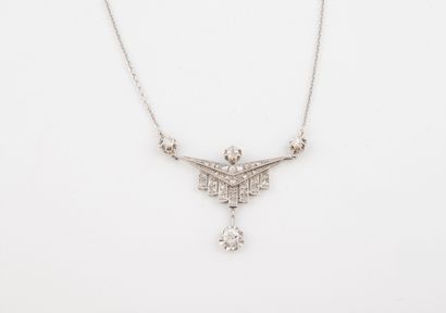 Necklace in white gold (750) featuring a...