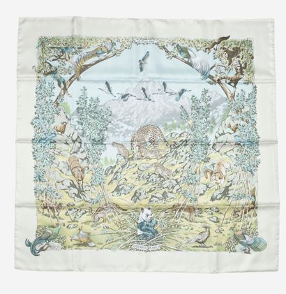 HERMES
Cream silk twill 