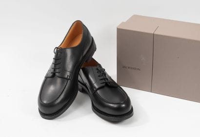 J.M. WESTON
Pair of Golf Oxford Russian Black...