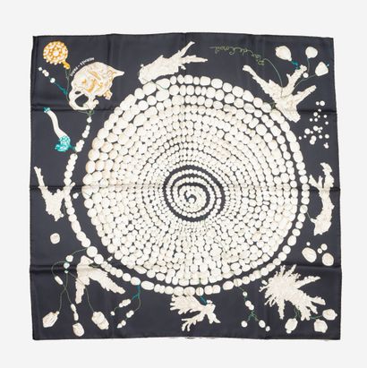 HERMES
Black silk twill 