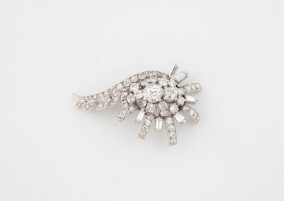 White gold (750) and platinum (950) scroll-shaped...