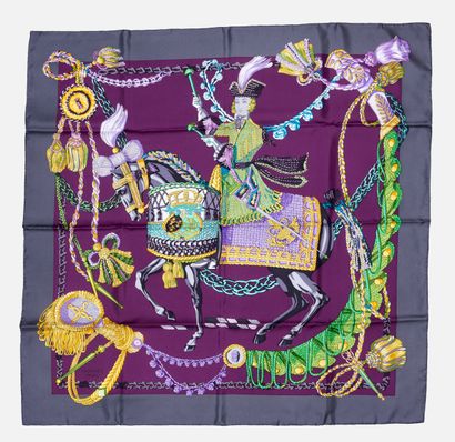HERMES
Purple silk twill 