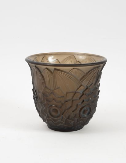 Pierre D'AVESN (1901-1990)
Flared vase, circa...