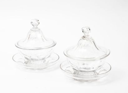 Pair of drageoirs.
Cut crystal.
Height 16...