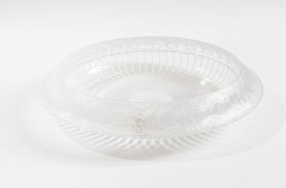 LALAIQUE FRANCE
Daisy bowl.
Created in 1941.
In...