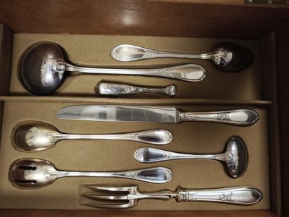 ERCUIS
Twelve-person silver-plated dinner...